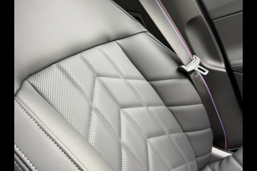 BMW 5 Serie Touring 540d xDrive FULL OPTION Leer/Pano/Camera/Trekhaak/ 21 inch