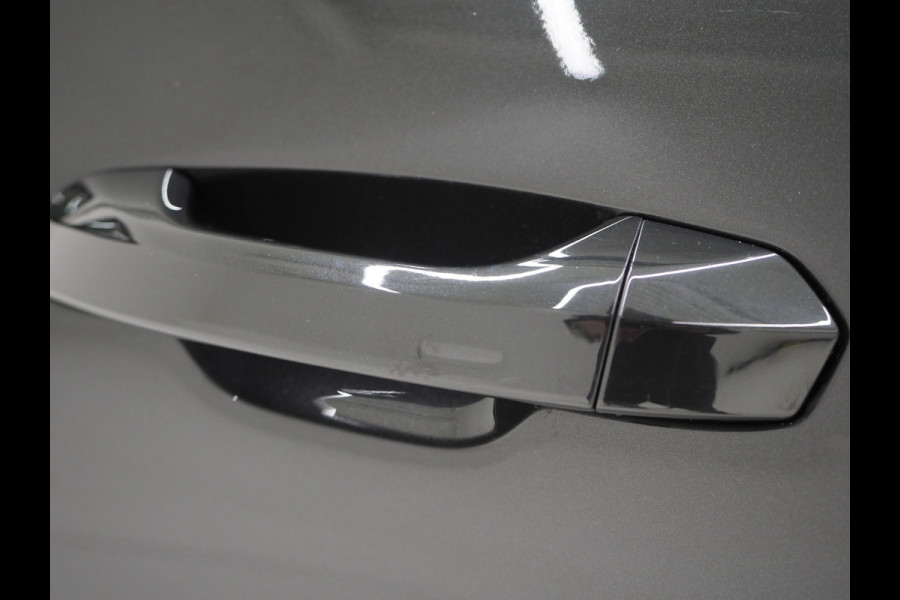 Audi A6 Avant 55 TFSI e quattro Competition | Panoramadak | RS Stoelen | Chameleon | Sfeerverlichting | Adaptive Cruise