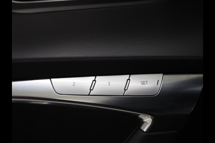 Audi A6 Avant 55 TFSI e quattro Competition | Panoramadak | RS Stoelen | Chameleon | Sfeerverlichting | Adaptive Cruise