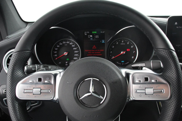 Mercedes-Benz GLC 300e 4-MATIC Business AMG Night Pack | Full LED | Trekhaak | Navigatie | PDC | Camera | MBUX