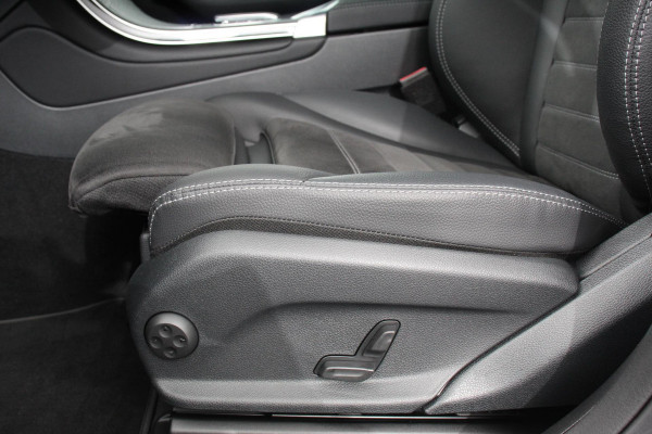 Mercedes-Benz GLC 300e 4-MATIC Business AMG Night Pack | Full LED | Trekhaak | Navigatie | PDC | Camera | MBUX