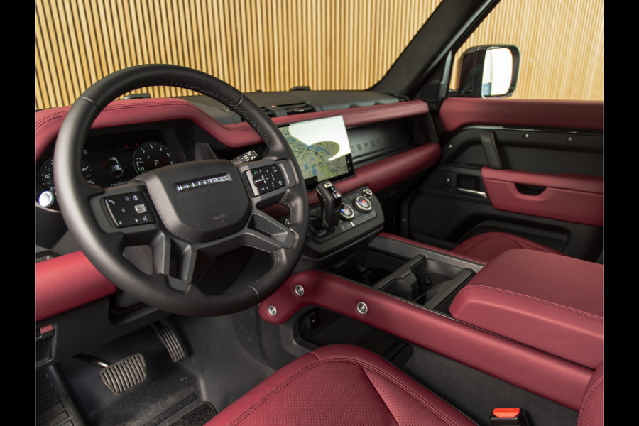 Land Rover Defender 110 2.0 P300e 110 X-Dynamic HSE ROOD LEDER