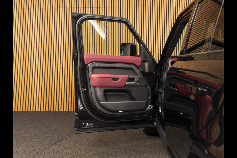 Land Rover Defender 110 2.0 P300e 110 X-Dynamic HSE ROOD LEDER