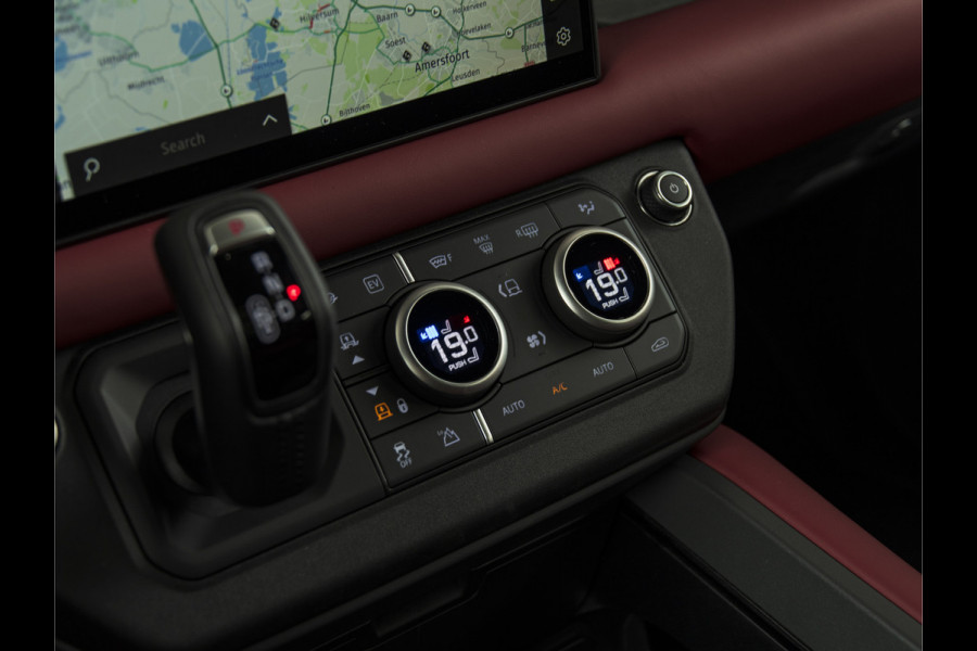 Land Rover Defender 110 2.0 P300e 110 X-Dynamic HSE ROOD LEDER