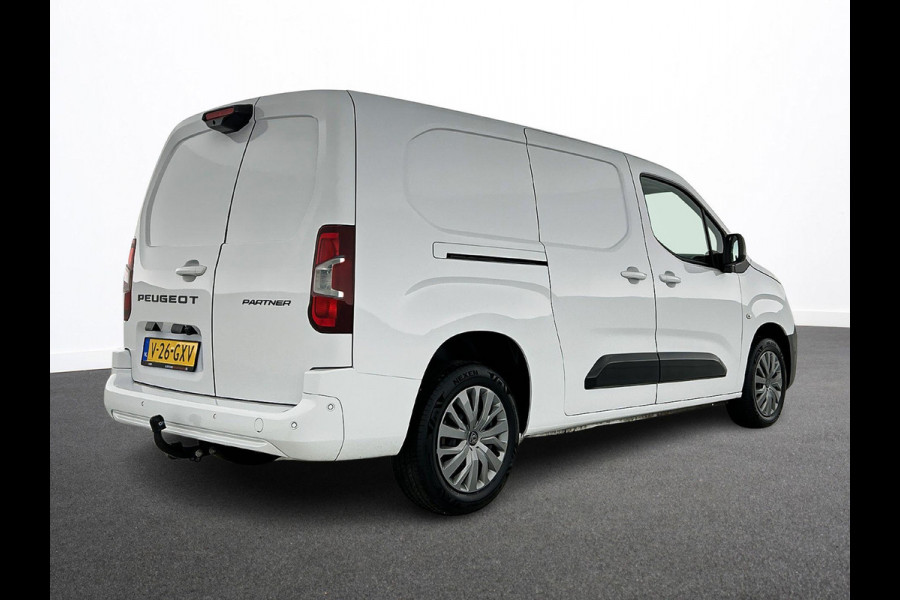 Peugeot Partner 1.5 BlueHDi 100 S&S L2 Navigatie Apple Carplay / Android Auto DAB trekhaak Cruise Control Airco Houten bekleding laadruimte