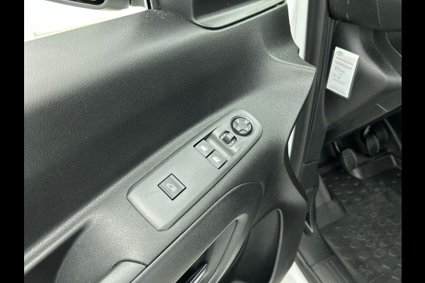 Peugeot Partner 1.5 BlueHDi 100 S&S L2 Navigatie Apple Carplay / Android Auto DAB trekhaak Cruise Control Airco Houten bekleding laadruimte