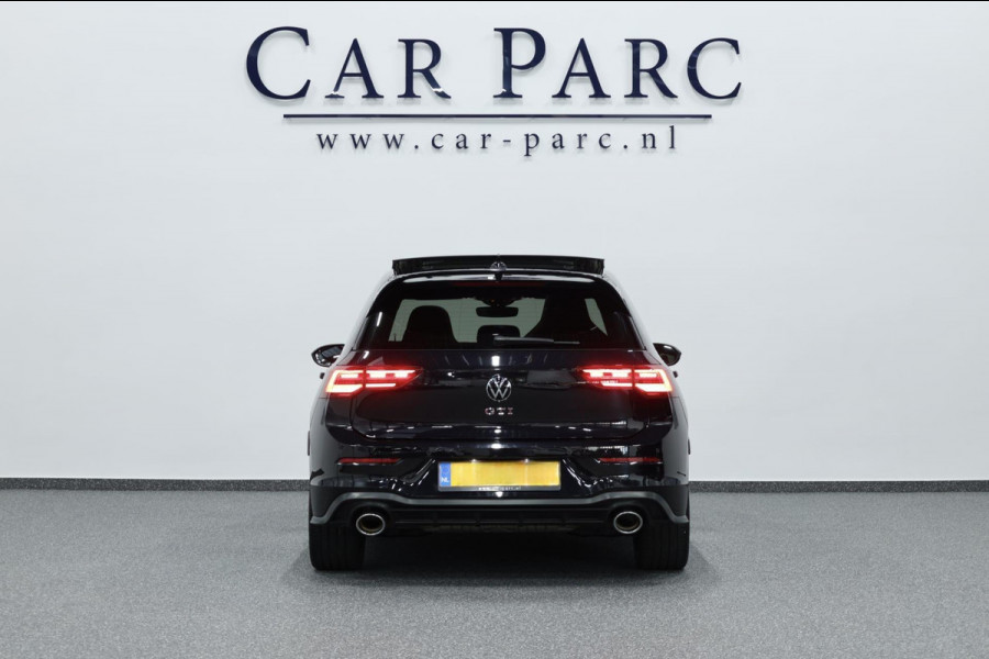 Volkswagen Golf 2.0 TSI GTI Clubsport 420+PK IQ/PANO/HUD/HALF LEER+ALCANTARA+S.VERWARMING/19"/CAM/LINE/ACC/ECC/12 MND GARANTIE!
