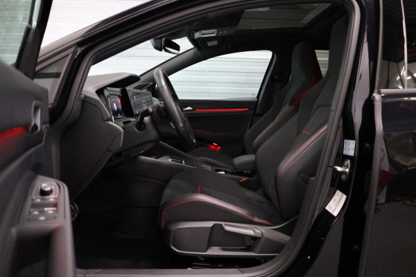 Volkswagen Golf 2.0 TSI GTI Clubsport 420+PK IQ/PANO/HUD/HALF LEER+ALCANTARA+S.VERWARMING/19"/CAM/LINE/ACC/ECC/12 MND GARANTIE!