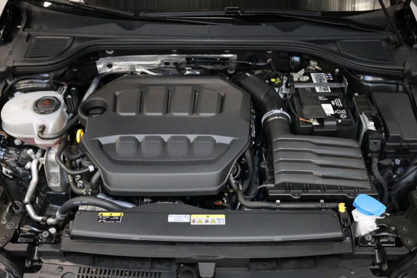 Volkswagen Golf 2.0 TSI GTI Clubsport 420+PK IQ/PANO/HUD/HALF LEER+ALCANTARA+S.VERWARMING/19"/CAM/LINE/ACC/ECC/12 MND GARANTIE!