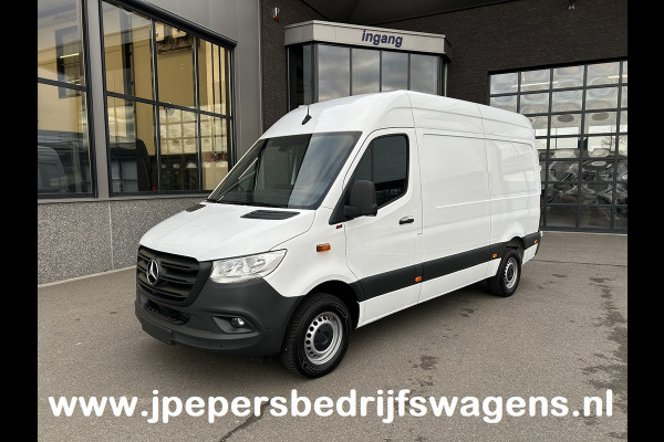 Mercedes-Benz Sprinter 317 CDI L2 H2 MBUX / 360 Camera / Parkeersensoren / Navigatie / Cruise control / Airco / 270 Graden achterdeuren