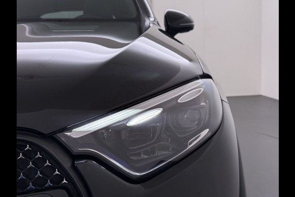 Mercedes-Benz GLC GLC 300 e 4M AMG Line | Luchtvering Achteras Trekhaak Burmester Head-Up Memory