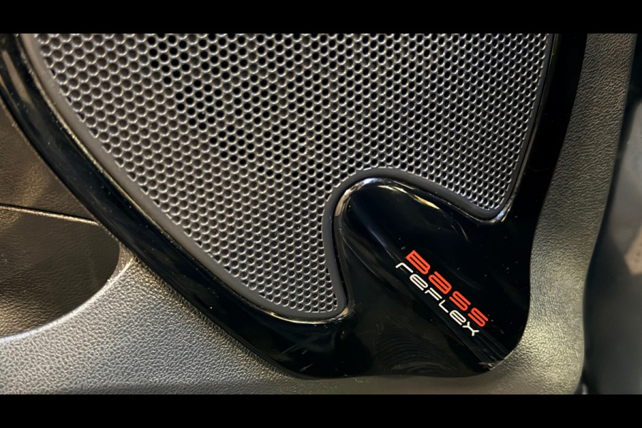 Renault Clio 1.2 TCe Intens AUTOMAAT|PARKEERSENSOREN|NAVI|LED