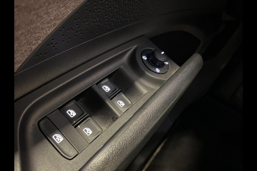 Škoda ENYAQ iV 60 First Edition|TREKHAAK|ELEK. INTERIEUR|STOEL- ,STUURVERW.|ACC|CARPLAY|CAMERA|NAVI|INCL. BTW|1e EIG.|NL- AUTO|