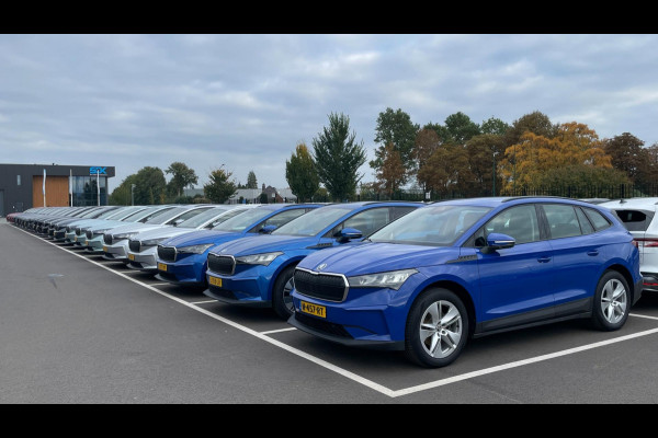 Škoda ENYAQ iV 60 SPORTLINE|TREKHAAK|AMBIENT LIGHT|KUIPSTOEL|CARPLAY|CAMERA|ACC|STUURVERW.|INCL.BTW|NL-AUTO|1e EIG.|NAP|