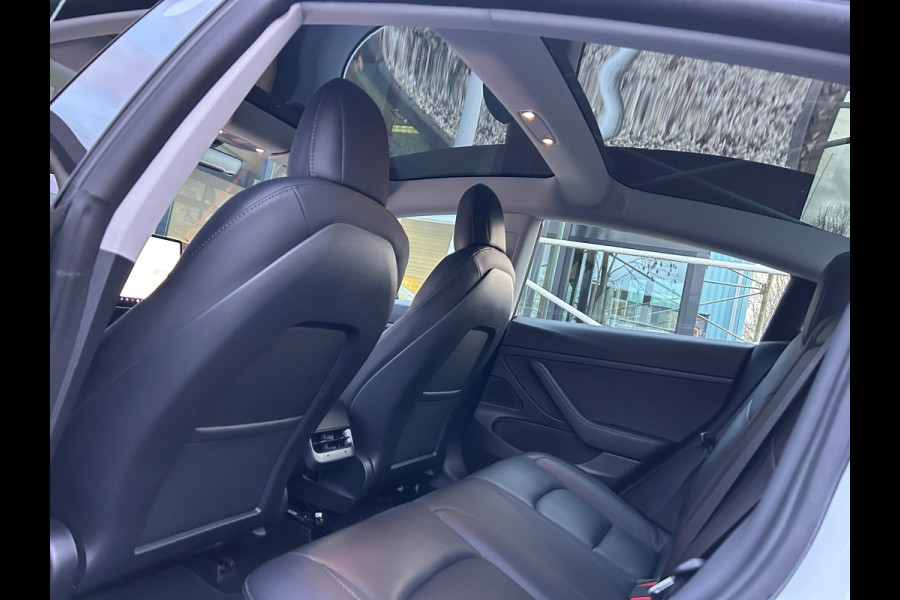 Tesla Model 3 Standard RWD Plus 60 kWh 87% SOH 1e Eigenaar NL-Auto