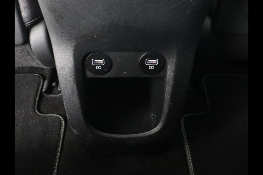 Hyundai IONIQ 5 Lounge 73kWh | Panoramadak | Stoelventilatie | Leder | Head-Up | Warmtepomp | Trekhaak | 360 Camera | Achterbankverwarming | Adaptive cruise | Navigatie | Full LED | Carplay