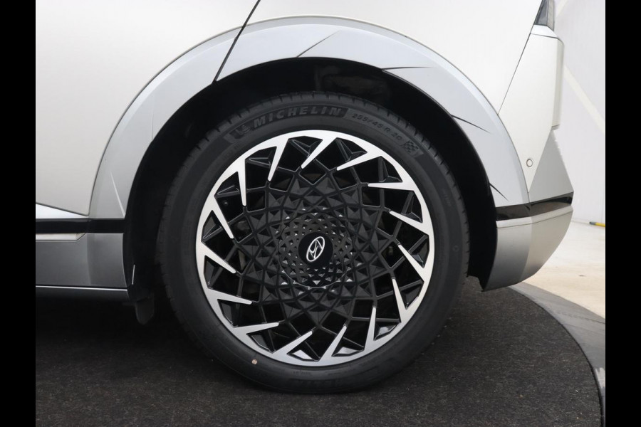 Hyundai IONIQ 5 Lounge 73kWh | Panoramadak | Stoelventilatie | Leder | Head-Up | Warmtepomp | Trekhaak | 360 Camera | Achterbankverwarming | Adaptive cruise | Navigatie | Full LED | Carplay