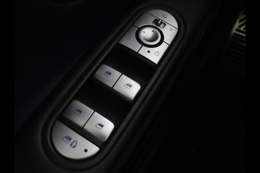 Hyundai IONIQ 5 Lounge 73kWh | Panoramadak | Stoelventilatie | Leder | Head-Up | Warmtepomp | Trekhaak | 360 Camera | Achterbankverwarming | Adaptive cruise | Navigatie | Full LED | Carplay