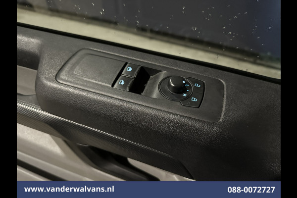 Ford Transit Custom 2.0 TDCI 136pk L2H1 Euro6 ** Airco | Camera | Apple Carplay | LED | Cruisecontrol | Verwarmde voorruit Android Auto, Parkeersensoren, Bijrijdersbank, 2800kg trekvermogen