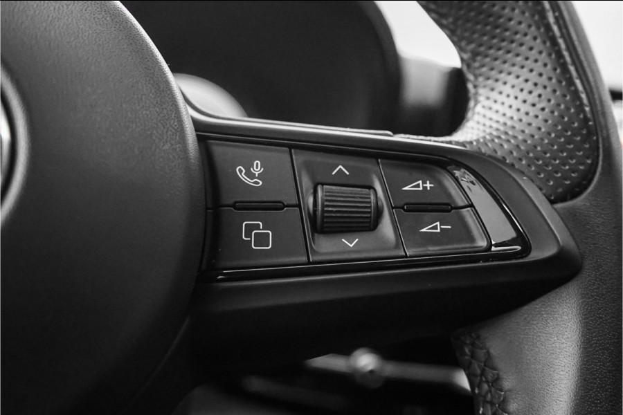 Alfa Romeo Tonale 1.3T PHEV Ti 280PK AWD CarPlay ECC ACC Camera 18"