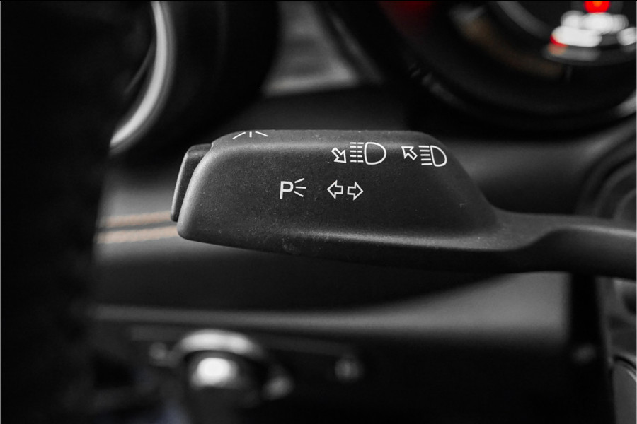 Alfa Romeo Tonale 1.3T PHEV Ti 280PK AWD CarPlay ECC ACC Camera 18"