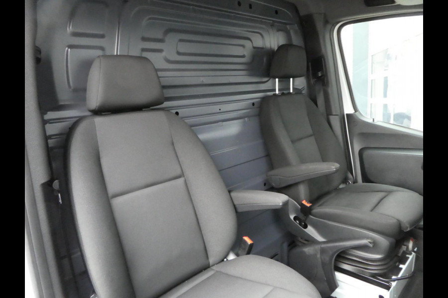 Mercedes-Benz Sprinter 314cdi L2H1 met Airco, Navigatie, Cruisecontrol.