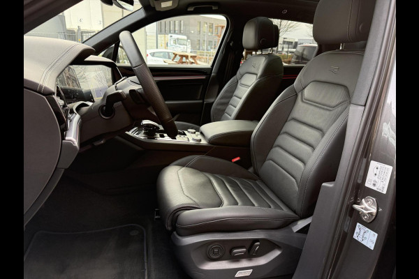 Volkswagen Touareg 3.0 TSi eHybrid 4MOTION R TREKHAAK PANO luchtvering