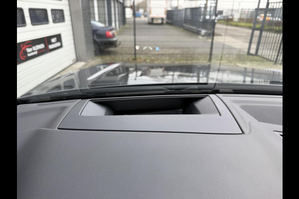 Volkswagen Touareg 3.0 TSi eHybrid 4MOTION R TREKHAAK PANO luchtvering