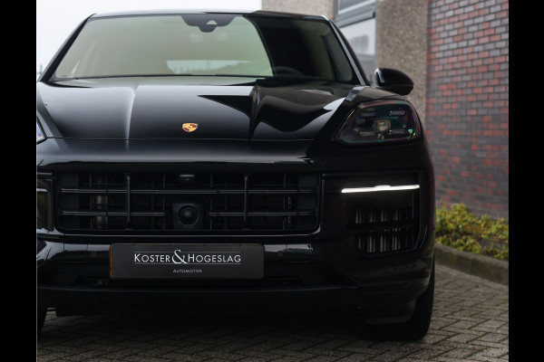 Porsche Cayenne Coupé 3.0 E-Hybrid | Sport Chrono - Passenger Display