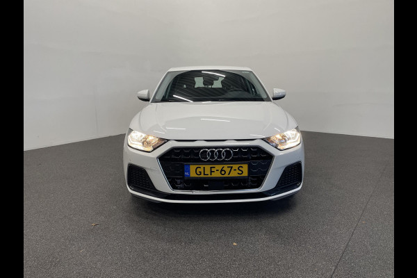 Audi A1 Sportback 30 TFSI 110pk S-Tronic Advanced edition Navigatie Apple Carplay / Android Auto Climate Control Camera Parkeer sensoren Dab