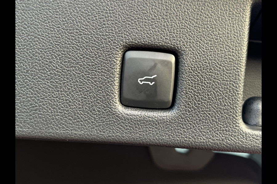 Ford Kuga 2.5 HEV ST-Line X PANODAK, TREKHAAK, WINTER-TECHPACK, ALL SEASON