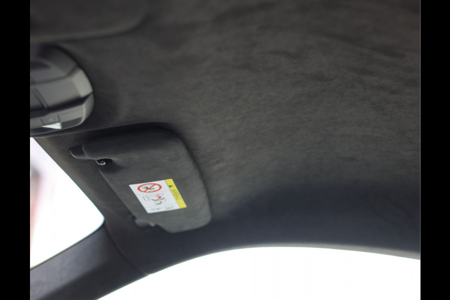 Porsche 911 4.0 GT3 Touring | Lift - Vol leder - Manufaktur - Carbon