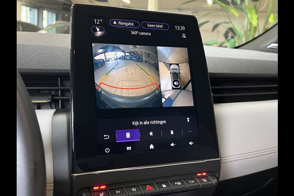 Renault Clio 1.6 E-Tech Hybrid 140 Initiale Paris | Groot Navi | Bose | 360 | PDC V+A | Stoel & stuurverwarming | 17" | 100% Dealer onderhouden!