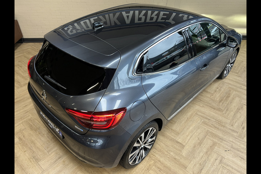 Renault Clio 1.6 E-Tech Hybrid 140 Initiale Paris | Groot Navi | Bose | 360 | PDC V+A | Stoel & stuurverwarming | 17" | 100% Dealer onderhouden!