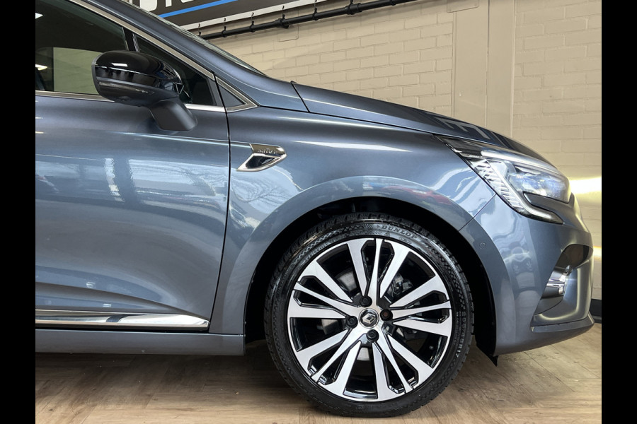 Renault Clio 1.6 E-Tech Hybrid 140 Initiale Paris | Groot Navi | Bose | 360 | PDC V+A | Stoel & stuurverwarming | 17" | 100% Dealer onderhouden!