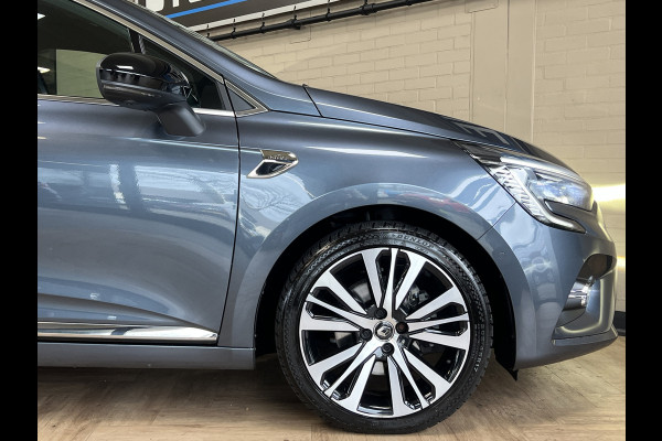 Renault Clio 1.6 E-Tech Hybrid 140 Initiale Paris | Groot Navi | Bose | 360 | PDC V+A | Stoel & stuurverwarming | 17" | 100% Dealer onderhouden!