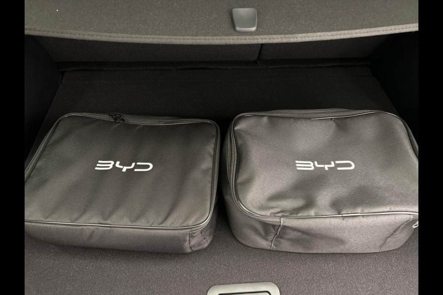 BYD SEAL U 1.5 DM-i FWD Comfort PHEV 125KM-Elektrisch 218PK Pano/Dak, Head/Up Adapt.Cruise/Control,360-Camera, NEW, BTW!!