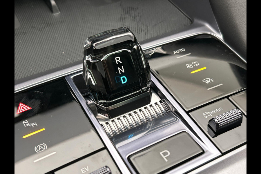 BYD SEAL U 1.5 DM-i FWD Comfort PHEV 125KM-Elektrisch 218PK Pano/Dak, Head/Up Adapt.Cruise/Control,360-Camera, NEW, BTW!!