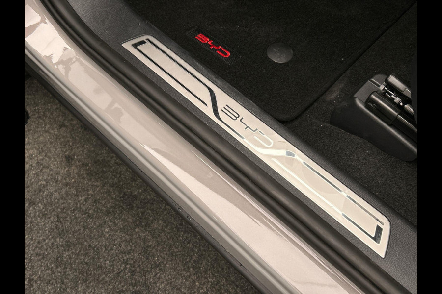 BYD SEAL U 1.5 DM-i FWD Comfort PHEV 125KM-Elektrisch 218PK Pano/Dak, Head/Up Adapt.Cruise/Control,360-Camera, NEW, BTW!!