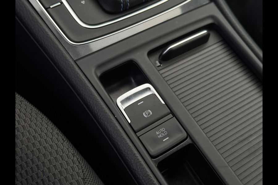 Volkswagen e-Golf e-Golf NL-AUTO | CARPLAY | ACC