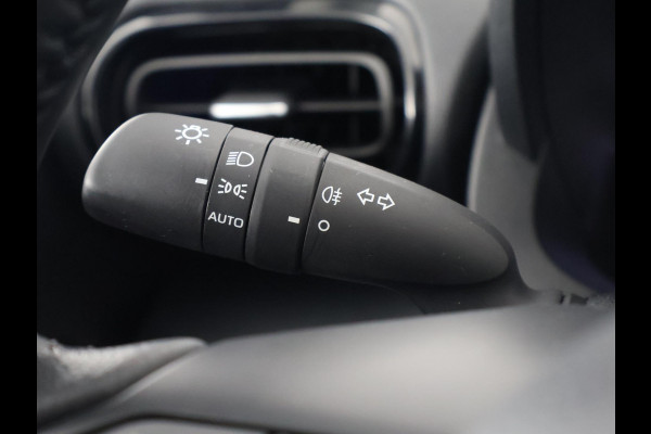 Toyota Yaris 1.5 HYBRIDE GRAYLINE NAVIGATIE GARANTIE TOT 2033 ! CAMERA.CRUISE. CLIMA.ALS NIEUW !
