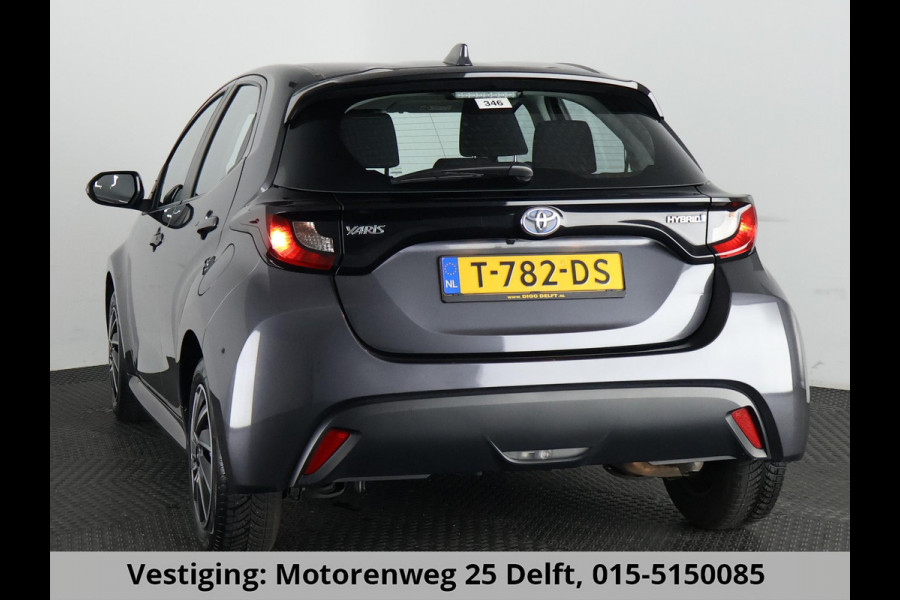 Toyota Yaris 1.5 HYBRIDE GRAYLINE NAVIGATIE GARANTIE TOT 2033 ! CAMERA.CRUISE. CLIMA.ALS NIEUW !
