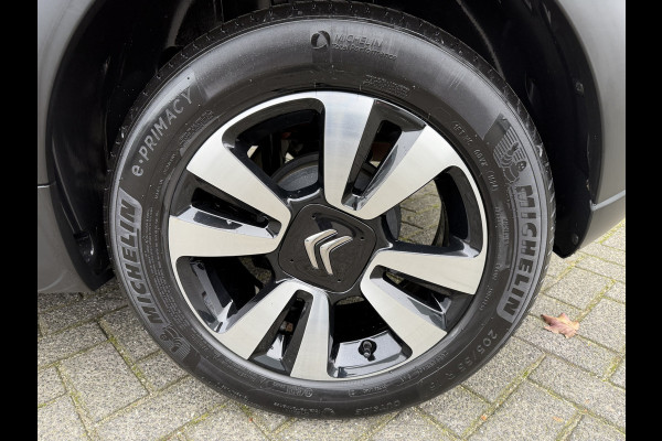 Citroën C3 82pk Max (Camera - Keyless Entry - LED - Automatische Airco - Navigatie - Apple Carplay - Parkeersensoren)