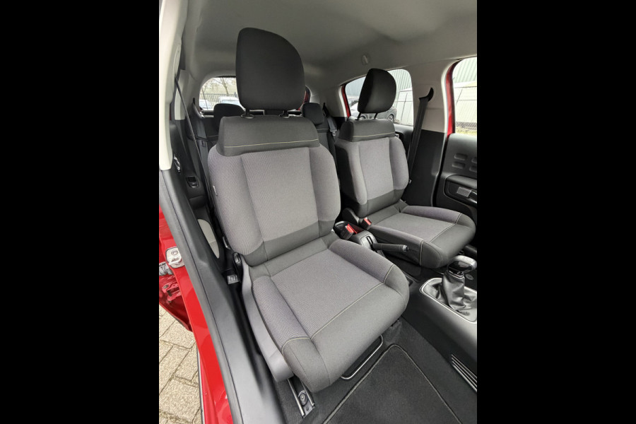 Citroën C3 82pk Max (Camera - Keyless Entry - LED - Automatische Airco - Navigatie - Apple Carplay - Parkeersensoren)