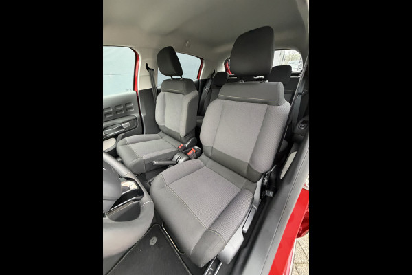 Citroën C3 82pk Max (Camera - Keyless Entry - LED - Automatische Airco - Navigatie - Apple Carplay - Parkeersensoren)