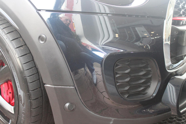 MINI John Cooper Works 2.0 231PK JCW | PANORAMISCH SCHUIF/KANTELDAK | HARMAN KARDON PREMIUM AUDIO SYSTEM | DRAADLOZE APPLE CARPLAY/ANDROID AUTO | NAVIGATIE | STOEL VERWARMING | KEYLESS ENTRY/START | SPORTONDERSTEL | 17" LICHTMETALEN VELGEN JCW "TRACK SPOKE" | JCW SPORT REMMEN | FULL LED KOPLAMPEN | UNION JACK LED ACHTERLICHTEN | PERFORMANCE CONTROL | PARKEERSENSOREN VOOR + ACHTER | 8 TRAPS SPORTAUTOMAAT | JCW ACHTERSPOILER | GETINTE ACHTERRUITEN | FULL LEDEREN BEKLEDING | WITTE STRIPING MOTORKAP EN WIT DAK | ALARM KLASSE 3 | MIDDENARMSTEUN | DRAADLOZE TELEFOONLADER | SERIOUS BUSINESS PAKKET
