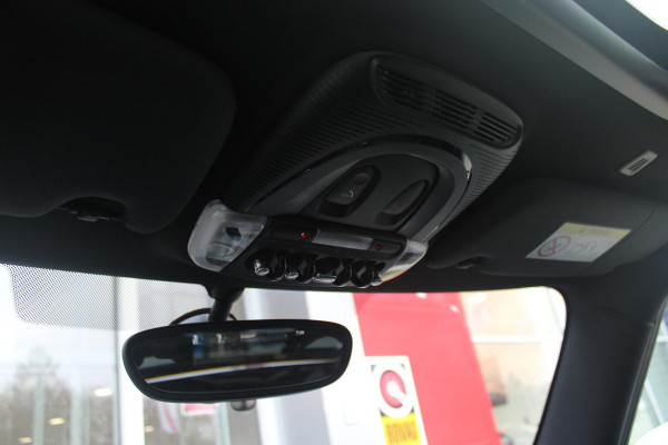 MINI John Cooper Works 2.0 231PK JCW | PANORAMISCH SCHUIF/KANTELDAK | HARMAN KARDON PREMIUM AUDIO SYSTEM | DRAADLOZE APPLE CARPLAY/ANDROID AUTO | NAVIGATIE | STOEL VERWARMING | KEYLESS ENTRY/START | SPORTONDERSTEL | 17" LICHTMETALEN VELGEN JCW "TRACK SPOKE" | JCW SPORT REMMEN | FULL LED KOPLAMPEN | UNION JACK LED ACHTERLICHTEN | PERFORMANCE CONTROL | PARKEERSENSOREN VOOR + ACHTER | 8 TRAPS SPORTAUTOMAAT | JCW ACHTERSPOILER | GETINTE ACHTERRUITEN | FULL LEDEREN BEKLEDING | WITTE STRIPING MOTORKAP EN WIT DAK | ALARM KLASSE 3 | MIDDENARMSTEUN | DRAADLOZE TELEFOONLADER | SERIOUS BUSINESS PAKKET