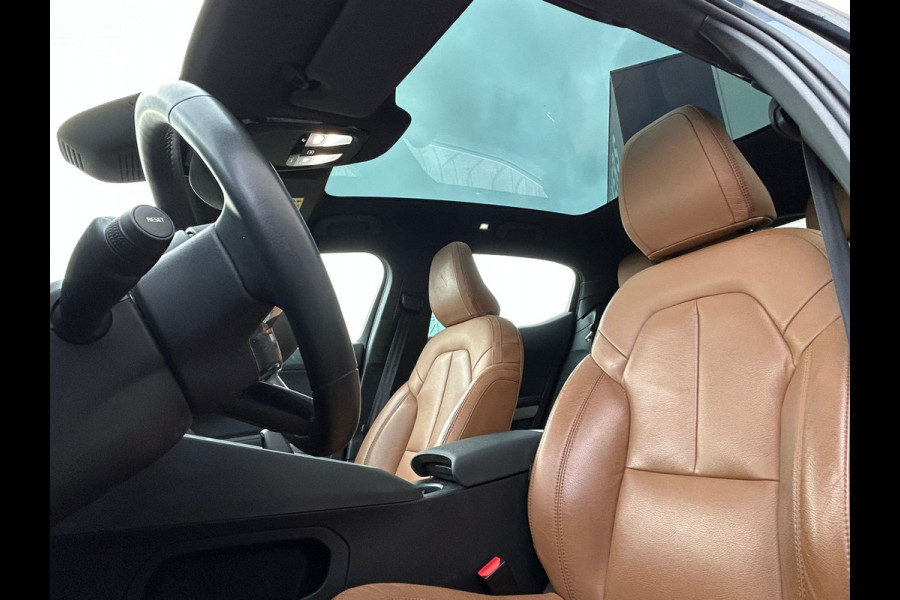 Polestar 2 Long Range 78kWh SOH 92% Leder Panoramadak Adap.Cruise Trekhaak Harman/Kardon®-Audio Memory Apple Carplay Android Auto Navi Ecc Stoel+Stuur+Achterbankverwarming Pdc Elek.Achterklep Lane Assist BLIS Road Sign Info 1e Eigenaar Origineel Nederlandse Auto