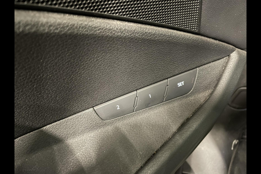 Audi e-tron 50 quattro Business edition Plus 71 kWh Panoramadak Navigatie Parkeersensoren Adaptive Cruise Control Memory stoelen Stoelverwarming Full Led Climate Control Virtual Cockpit Lichtmetalen velgen