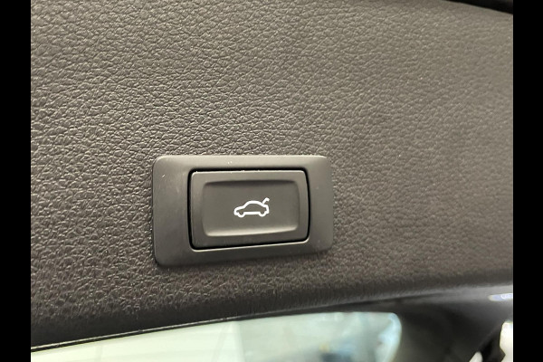 Audi e-tron 50 quattro Business edition Plus 71 kWh Panoramadak Navigatie Parkeersensoren Adaptive Cruise Control Memory stoelen Stoelverwarming Full Led Climate Control Virtual Cockpit Lichtmetalen velgen